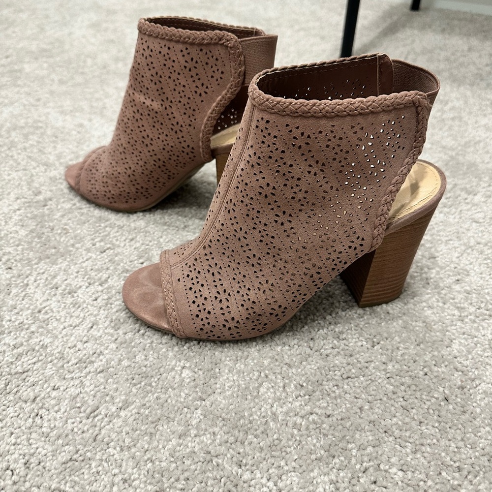 Stylish Mauve Peep-Toe Ankle Boots